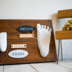 兄妹の足形アート　　