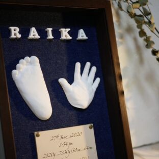 生後６か月のお子様／手形足形