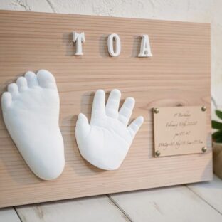 １歳のお子様／立体手形足形アート