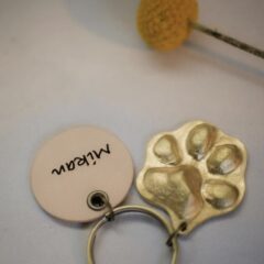 製作事例〜小豆柴の肉球キーホルダー