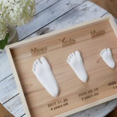 ３人きょうだいの足形アートのご紹介＊